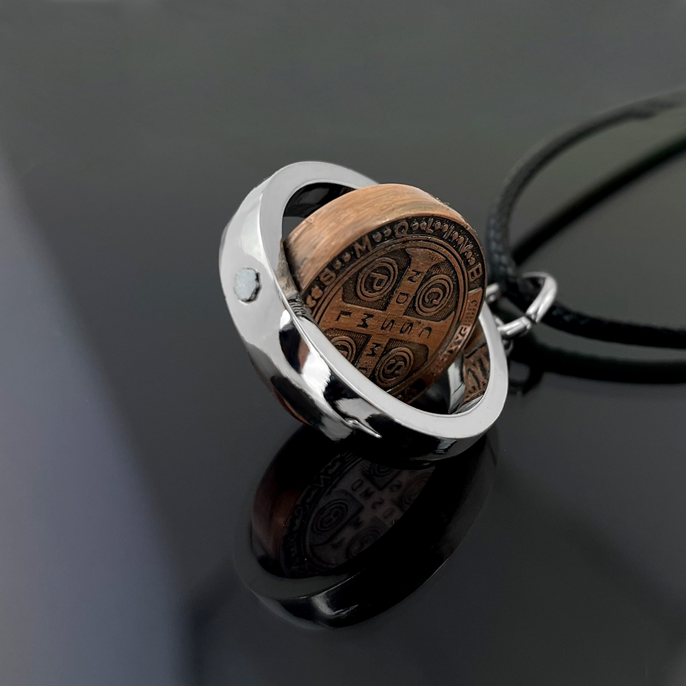 Yeni Aziz Benedict Madalyon Ko - Jewelry & Watches Vitopoulos incelemesi ve fiyatı